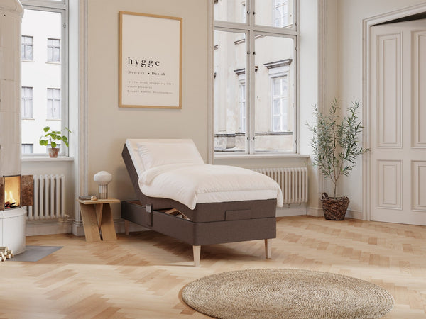 Ragna Fjäll 90x200 Mørk brun Nordic Dream tilbyder senge med skandinavisk design og højkvalitets materialer. Oplev perfekt komfort for en god nattesøvn. Bestil din i dag!