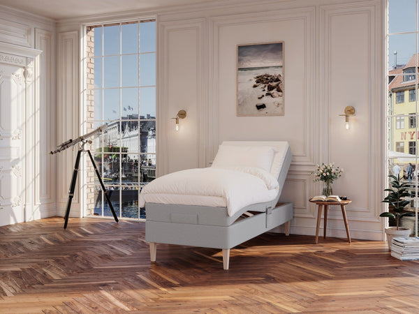 Ragna Nordlys 90x210 Lys grå Nordic Dream tilbyder senge med skandinavisk design og højkvalitets materialer. Oplev perfekt komfort for en god nattesøvn. Bestil din i dag!