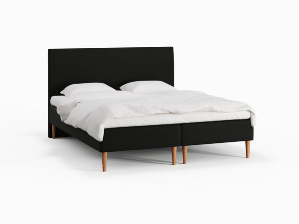 Saga Fjord 180x210 Sort Nordic Dream tilbyder senge med skandinavisk design og højkvalitets materialer. Oplev perfekt komfort for en god nattesøvn. Bestil din i dag!