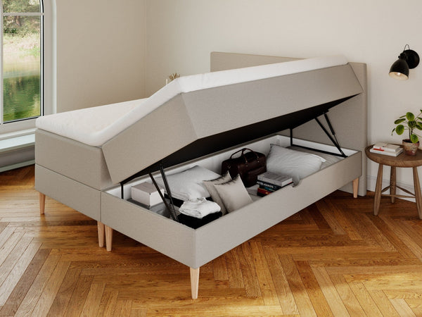 Astrid Älv 180x200 Sand Nordic Dream tilbyder senge med skandinavisk design og højkvalitets materialer. Oplev perfekt komfort for en god nattesøvn. Bestil din i dag!