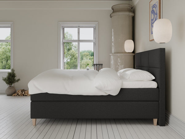 Snefrid Fjord 160x200 Antracit Nordic Dream tilbyder senge med skandinavisk design og højkvalitets materialer. Oplev perfekt komfort for en god nattesøvn. Bestil din i dag!