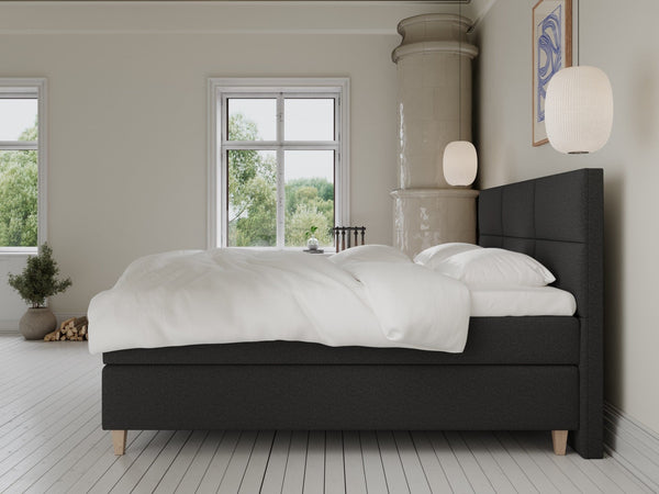 Snefrid Fjord 200x200 Antracit Nordic Dream tilbyder senge med skandinavisk design og højkvalitets materialer. Oplev perfekt komfort for en god nattesøvn. Bestil din i dag!