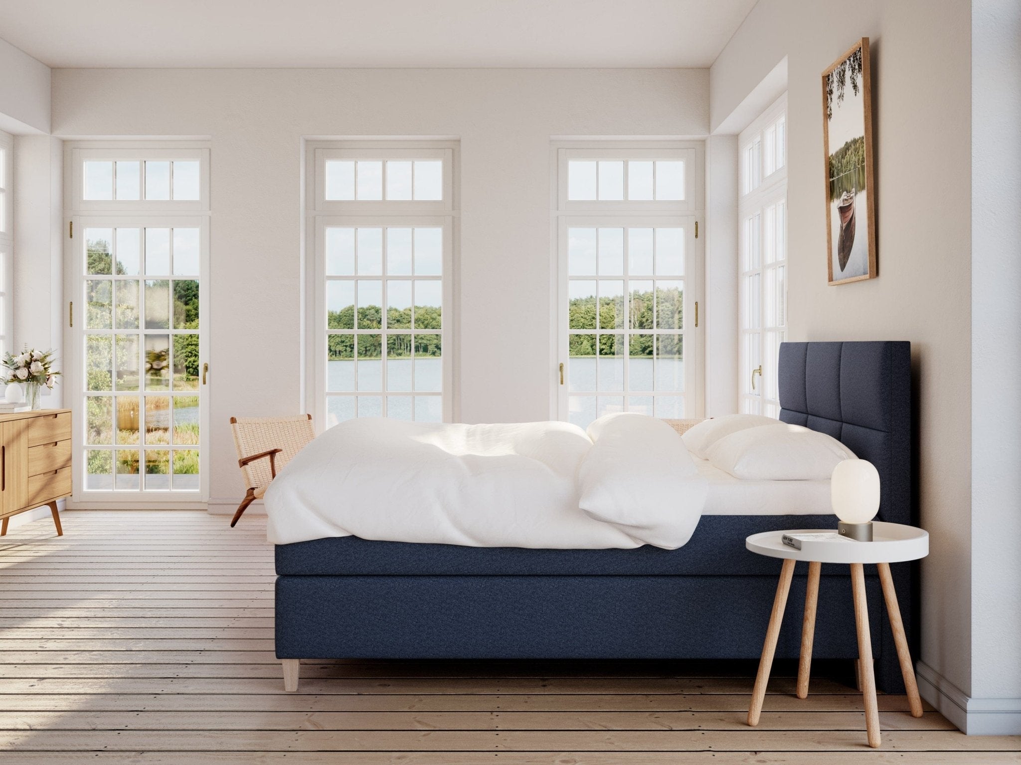 Snefrid Fjäll 180x200 Dyb blå Nordic Dream tilbyder senge med skandinavisk design og højkvalitets materialer. Oplev perfekt komfort for en god nattesøvn. Bestil din i dag!