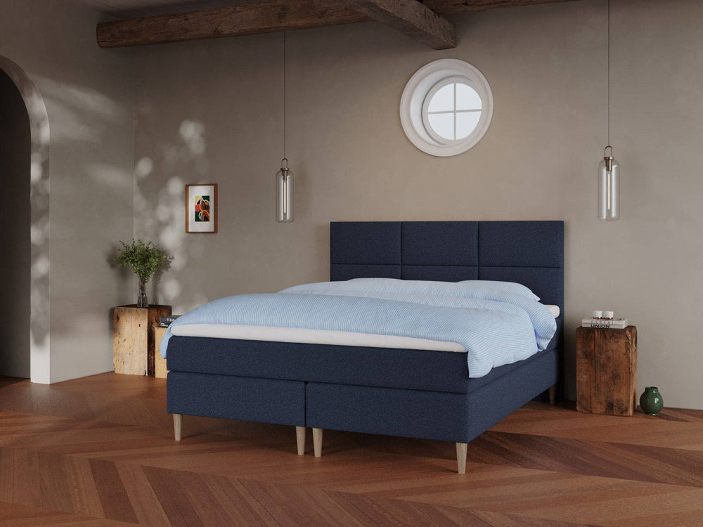 Svanhild | 180x210 | Dyb blå - Nordic Dream