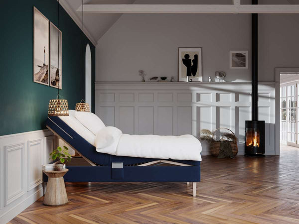 Ragna Fjäll 90x200 Dyb blå Nordic Dream tilbyder senge med skandinavisk design og højkvalitets materialer. Oplev perfekt komfort for en god nattesøvn. Bestil din i dag!