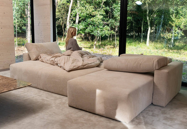 Maru | 145x342 cm | Bouclé off - white | 531 - Nordic Dream