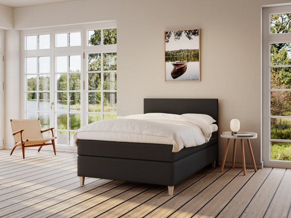 Snefrid Fjäll 140x200 Antracit Nordic Dream tilbyder senge med skandinavisk design og højkvalitets materialer. Oplev perfekt komfort for en god nattesøvn. Bestil din i dag!