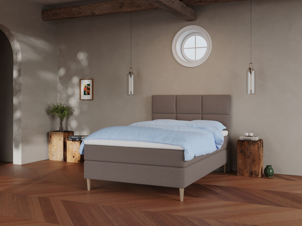 Svanhild Fjäll 120x200 Mørk brun Nordic Dream tilbyder senge med skandinavisk design og højkvalitets materialer. Oplev perfekt komfort for en god nattesøvn. Bestil din i dag!